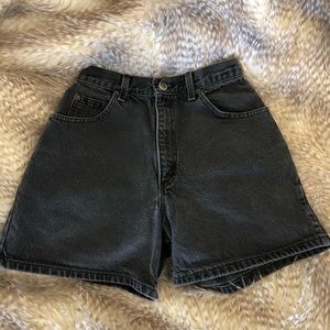 Retro 90s Black Zena shorts